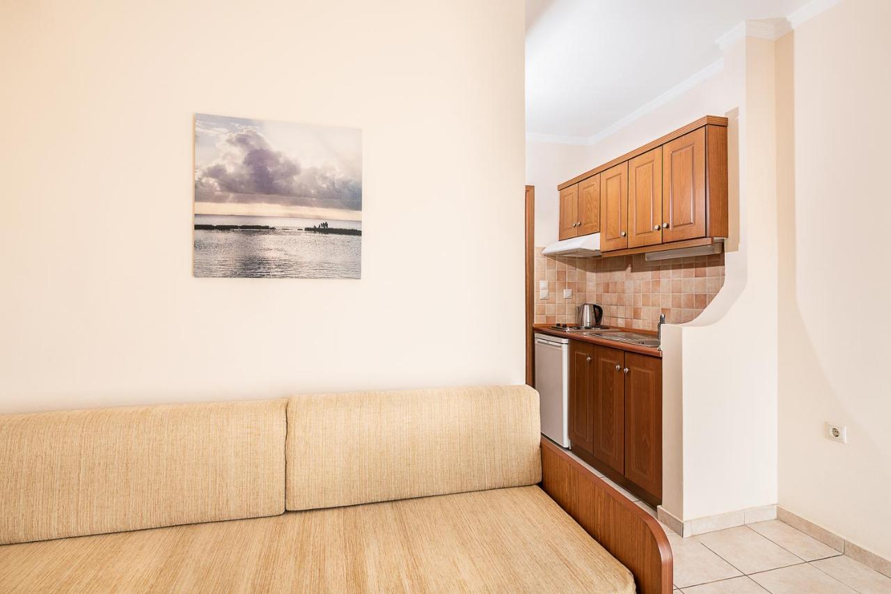 Angela Beach Aparthotel Platanias  Exterior photo